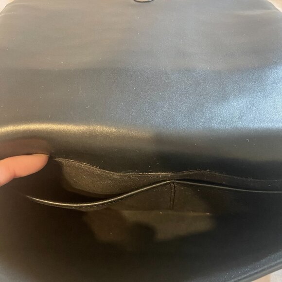 Square magnetic flap bag - Picture 4 of 11